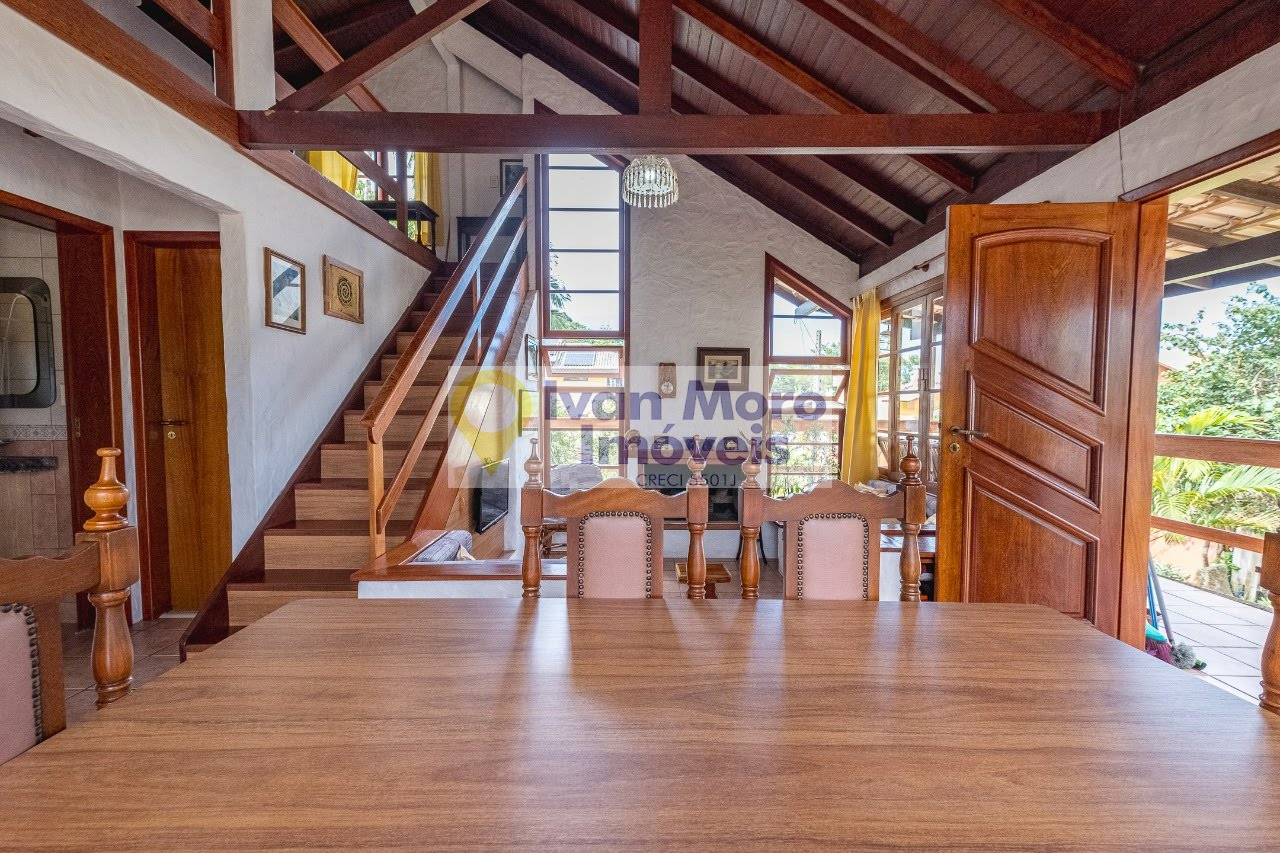 Casa à venda com 5 quartos, 2 suítes, 4 vagas e 465m² no Cachoeira do Bom Jesus, Florianópolis (SC) — foto 7 de 30