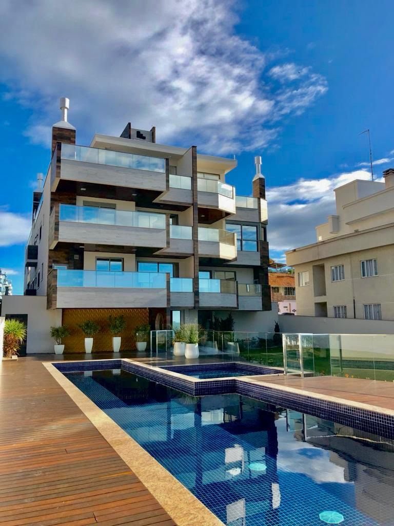 Apartamento à venda com 3 quartos, 3 suítes, 2 vagas e 133m² no Centro, Bombinhas (SC) — foto 2 de 13