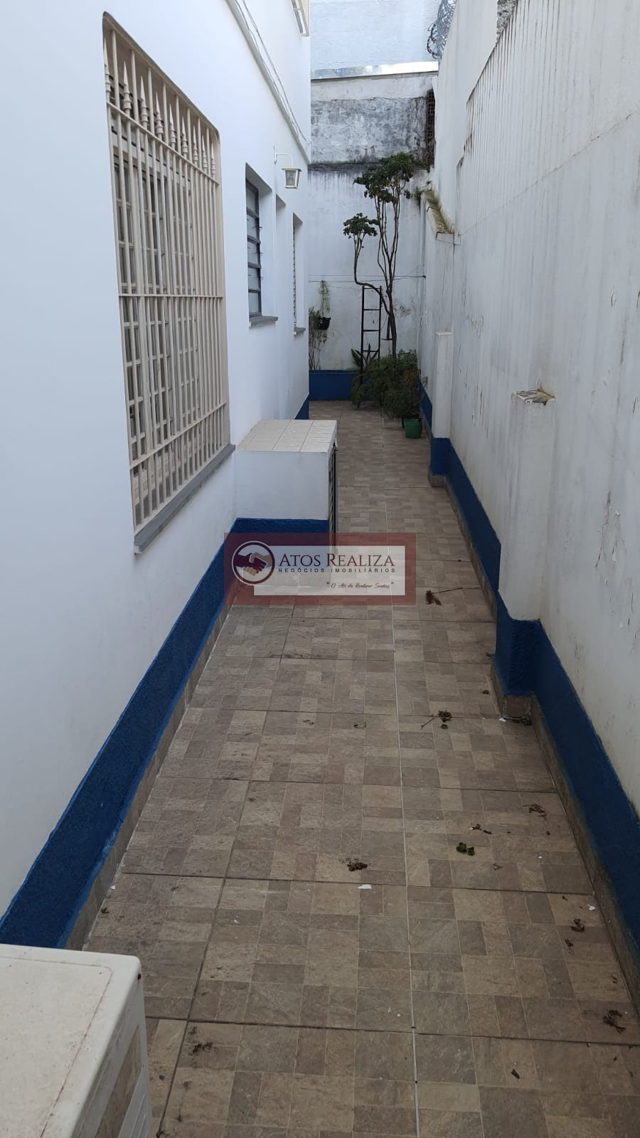 Casa à venda com 3 quartos, 3 banheiros, 2 vagas e 140m² no Campo Grande, São Paulo — foto principal