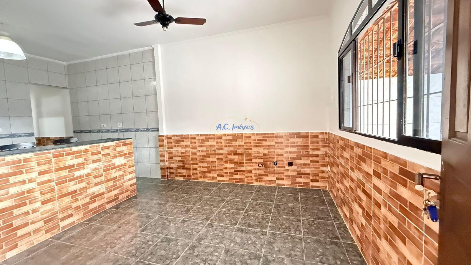 Casa à venda com 2 quartos, 1 suíte, 2 vagas e 70m² no Cidade Ocian, Praia Grande (SP) — foto 10 de 28