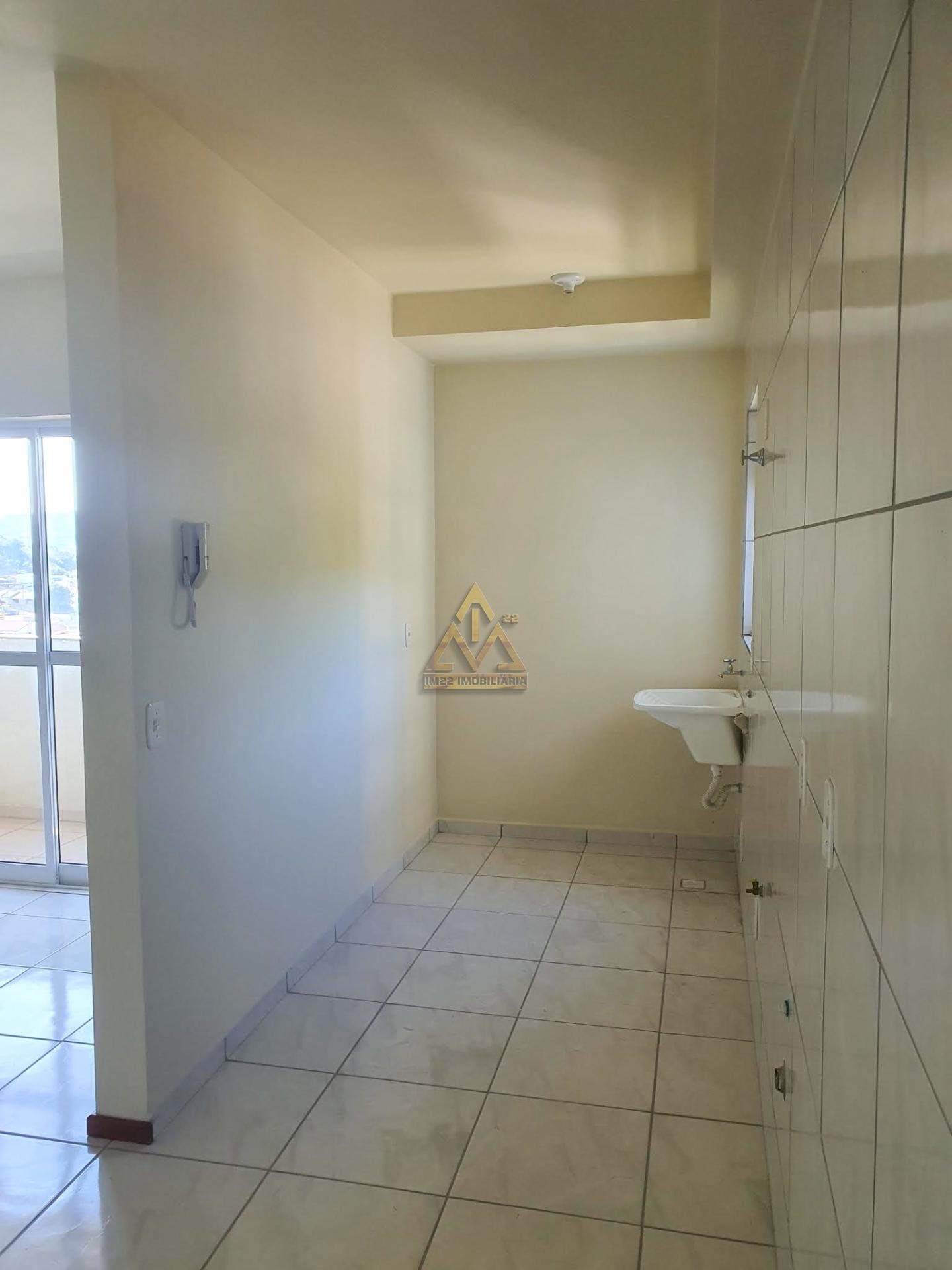 Apartamento para alugar com 2 quartos, 1 banheiro, 1 vaga e 67m² no Velha, Blumenau (SC) — foto 3 de 13