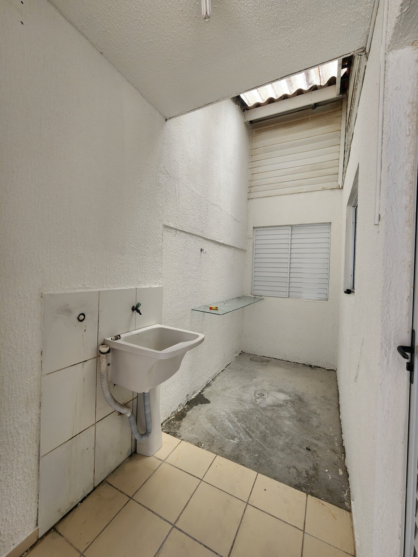 Casa à venda com 3 quartos, 1 suíte, 2 vagas e 150m² no Sim, Feira de Santana (BA) — foto 6 de 15