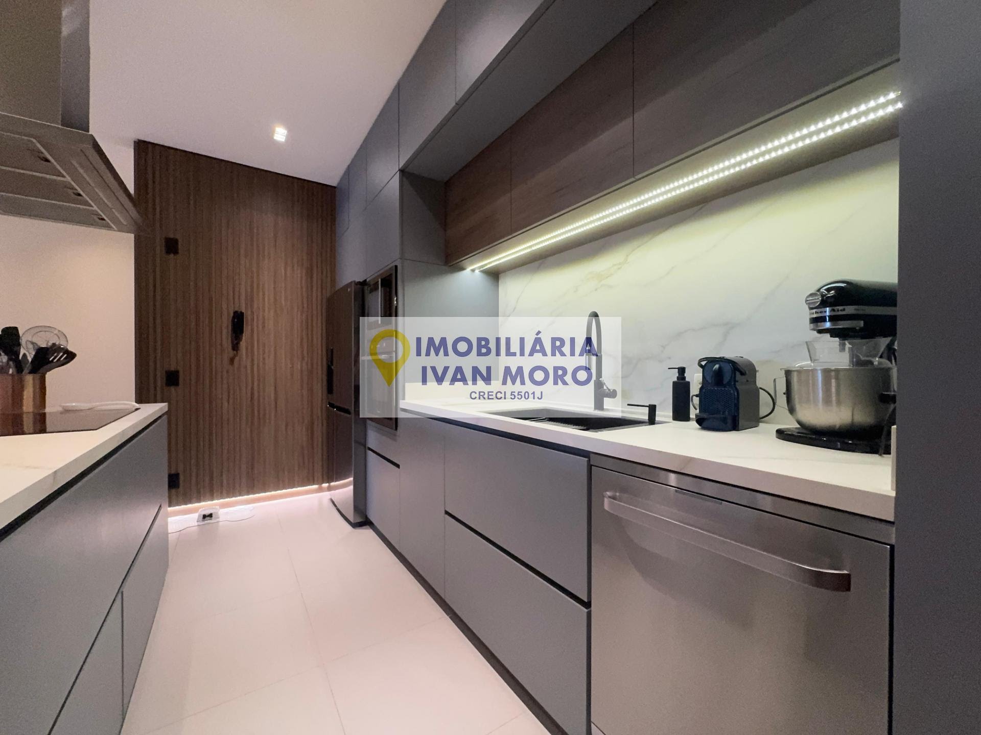 Apartamento à venda com 3 quartos, 2 suítes, 3 vagas e 116m² no João Paulo, Florianópolis (SC) — foto 9 de 29