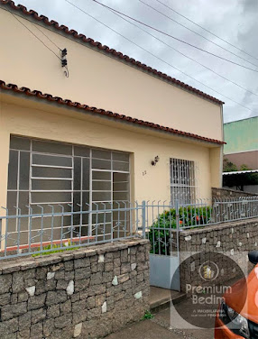 Casa 03 QTS em Centro  -  Campos dos Goytacazes