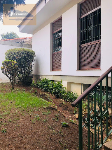 Casa à Venda em Vila Rosália, Guarulhos - 4 Dormitórios, 5 Banheiros