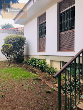 Casa à Venda em Vila Rosália, Guarulhos - 4 Dormitórios, 5 Banheiros