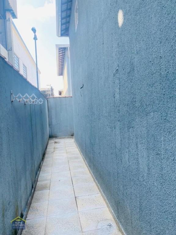 Casa à venda com 2 quartos, 1 banheiro, 1 vaga e 60m² no Vila Antartica, Praia Grande — foto principal