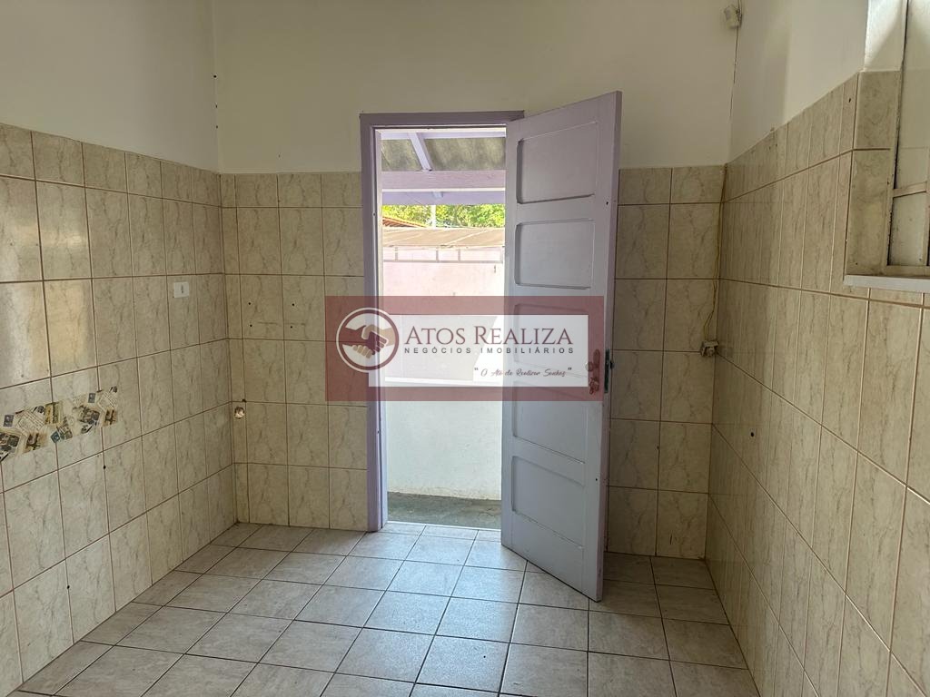 Casa à venda com 2 quartos, 1 banheiro, 2 vagas e 200m² no Jardim Satelite, São Paulo (SP) — foto 8 de 9