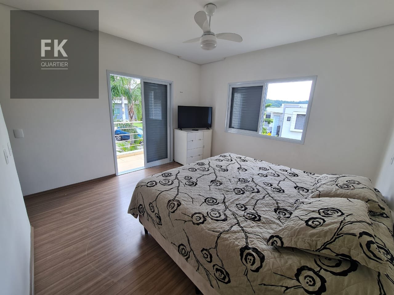 Casa à venda com 3 quartos, 3 suítes, 4 vagas e 266m² no Suru, Santana de Parnaíba (SP) — foto 13 de 26