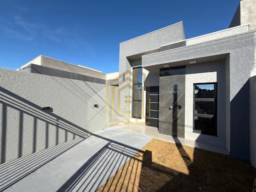 Casa à Venda no bairro Madrid, Cascavel | 2 Dormitórios