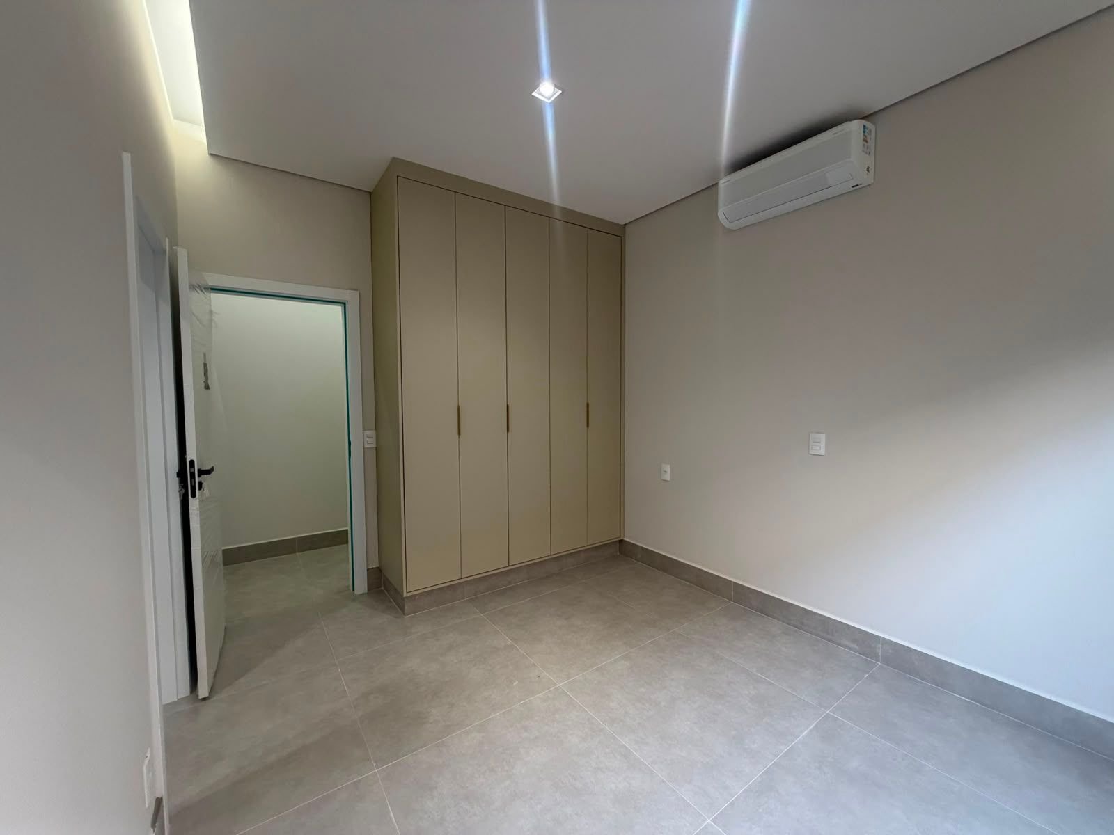 Suite 3.jpeg