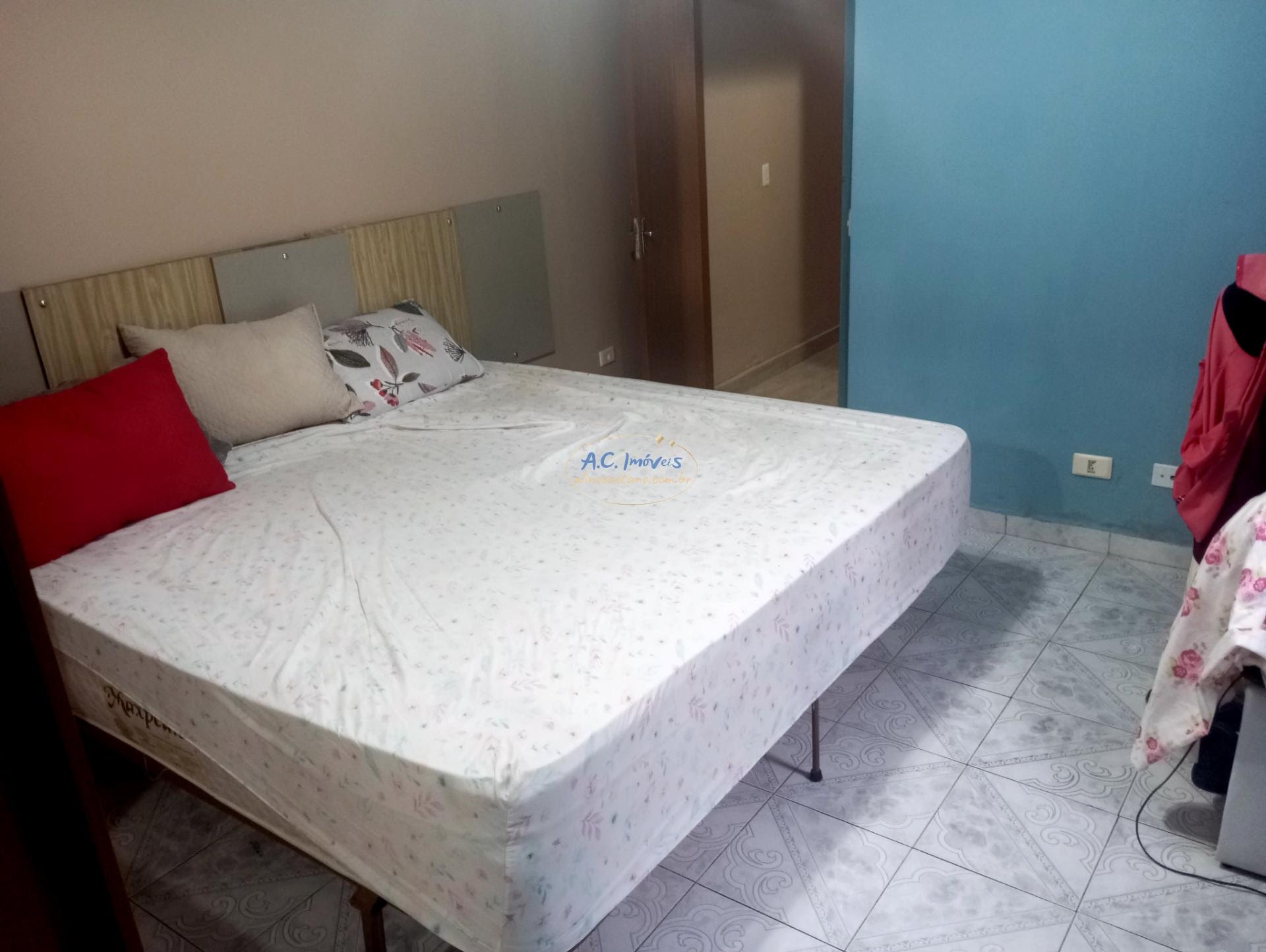 Casa à venda com 3 quartos, 1 suíte, 2 vagas e 181m² no Aviação, Praia Grande (SP) — foto 18 de 26