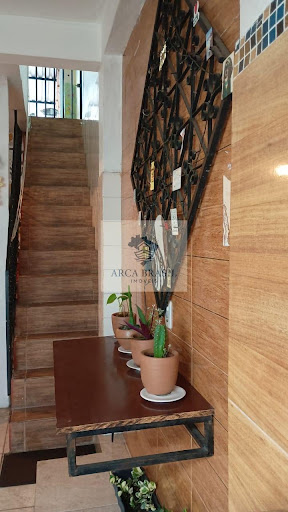escada para 2 piso