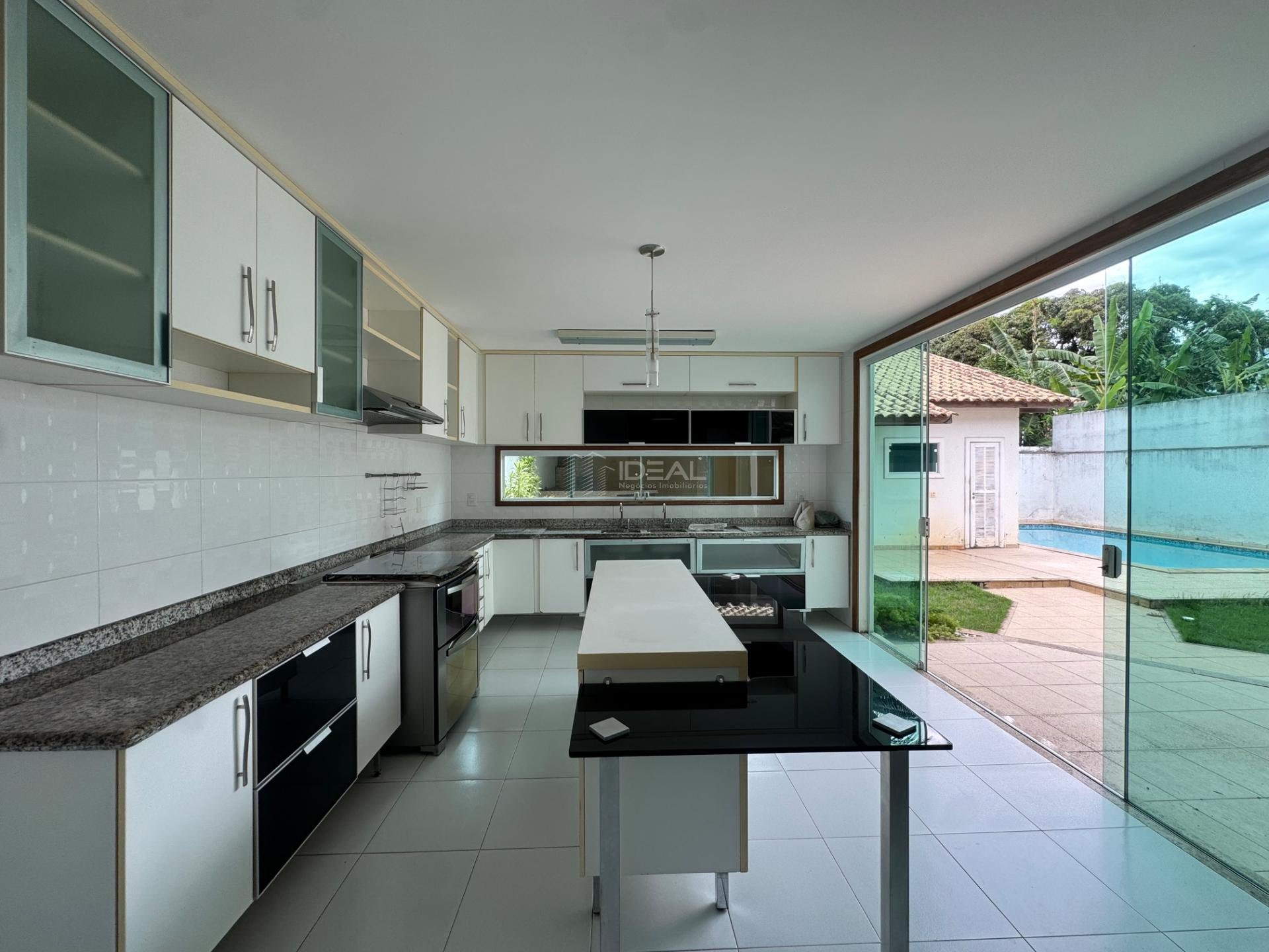 Casa à venda com 4 quartos, 3 suítes, 4 vagas e 460m² no Parque Santo Amaro, Campos dos Goytacazes (RJ) — foto 15 de 30