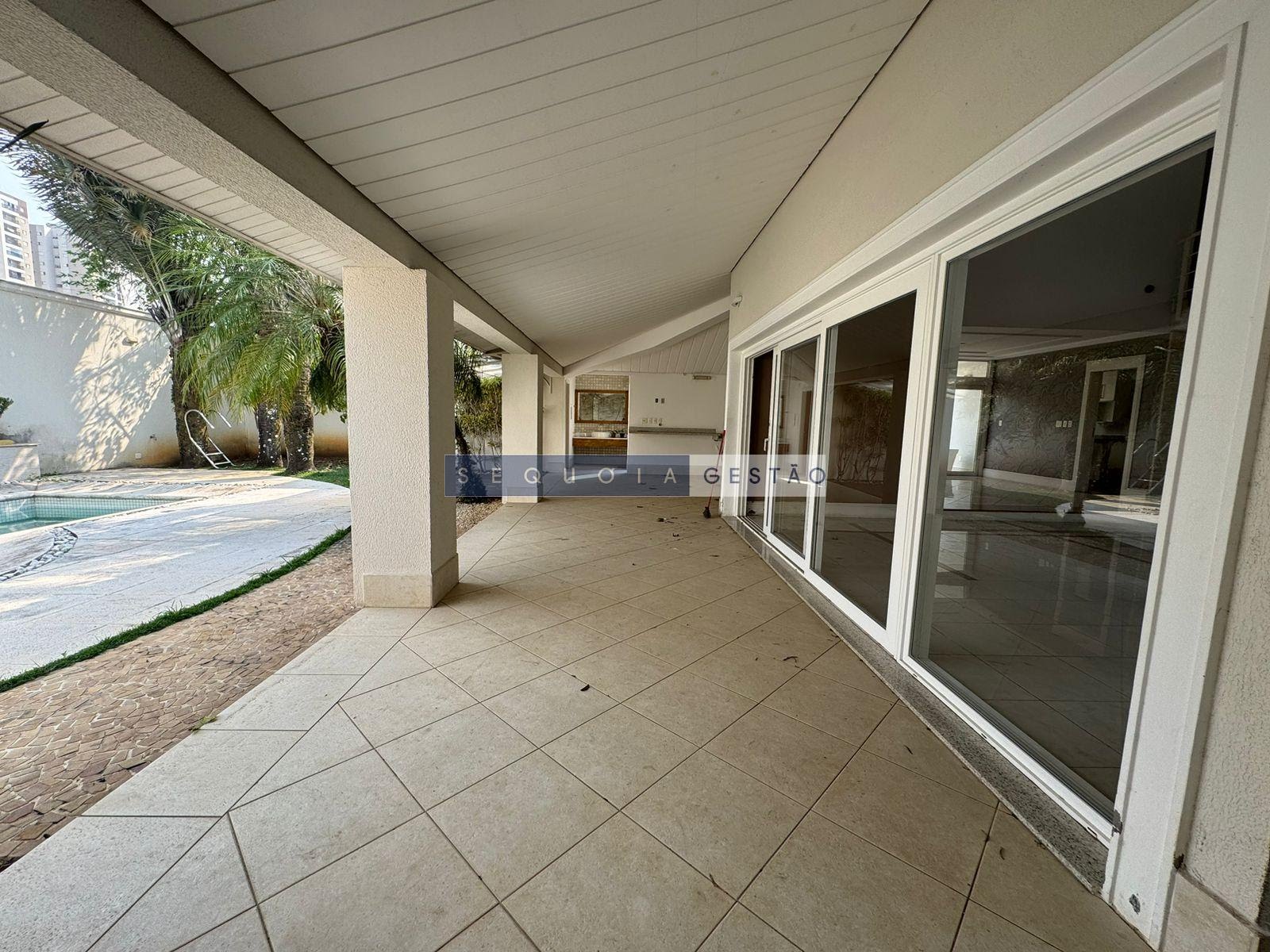 Casa à venda com 4 quartos, 4 suítes, 3 vagas e 422m² no Vila Jaboticabeira, Taubaté (SP) — foto 12 de 30