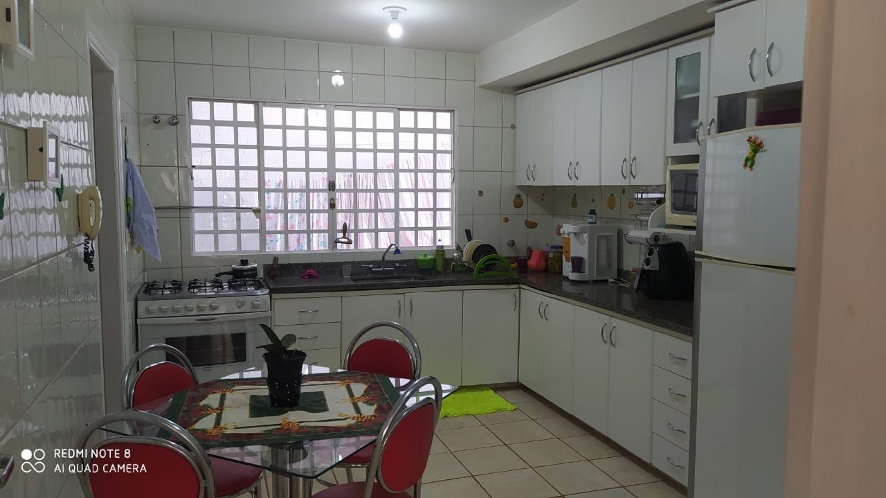 sobrado-a-venda-3-quartos-1-suite-5-vagas-morada-d