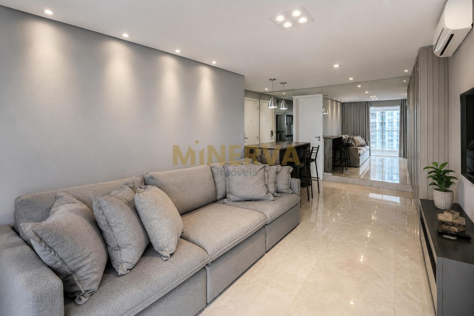 Apartamento para alugar com 2 quartos, 3 banheiros, 2 vagas e 78m² no Vila Regente Feijó, São Paulo — foto principal