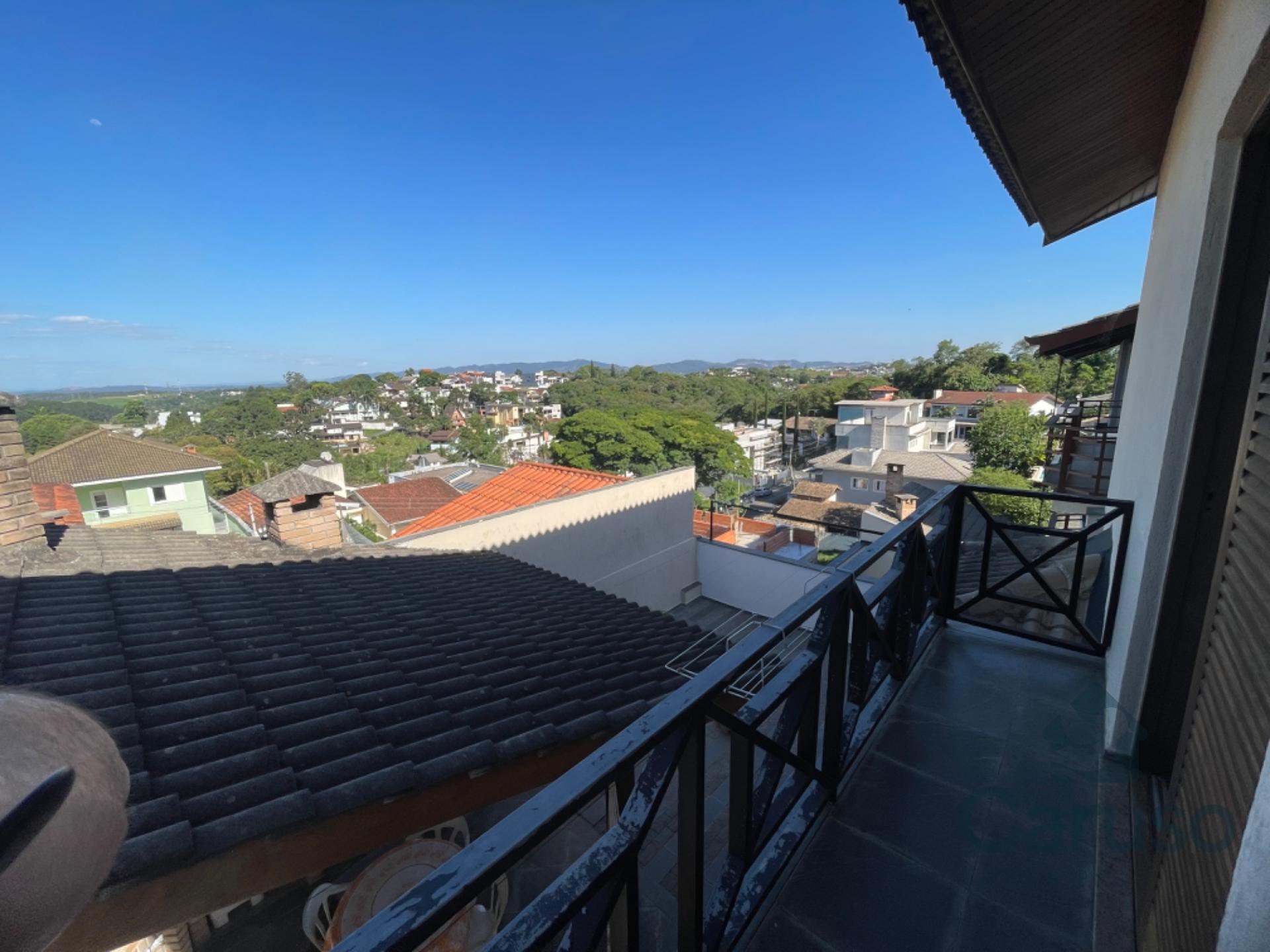 Casa à venda com 3 quartos, 1 suíte, 4 vagas e 200m² no Condomínio Arujazinho IV, Arujá (SP) — foto 12 de 24