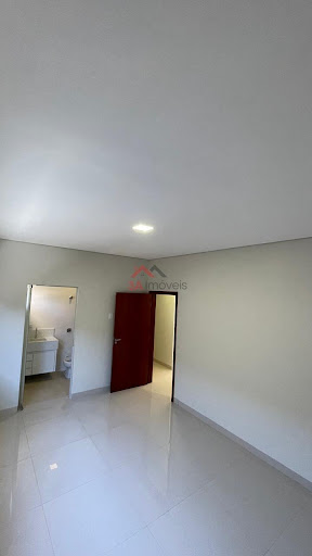 Encantadora Casa à Venda no Bairro Riviera Park - Unaí: 250m² por R$1.500.000