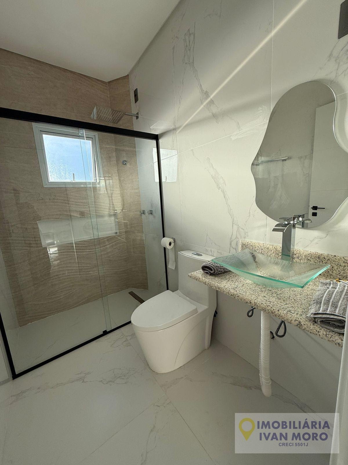 Casa à venda com 3 quartos, 3 suítes, 4 vagas e 212m² no São João do Rio Vermelho, Florianópolis (SC) — foto 14 de 23
