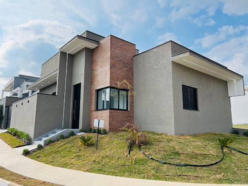Casa à venda no Condomínio Terras de São Francisco – Sorocaba/SP! 194,62m² de terreno | 115,35m² de área construída, 3 dormitórios, 1 suíte, 2 vagas de garagem