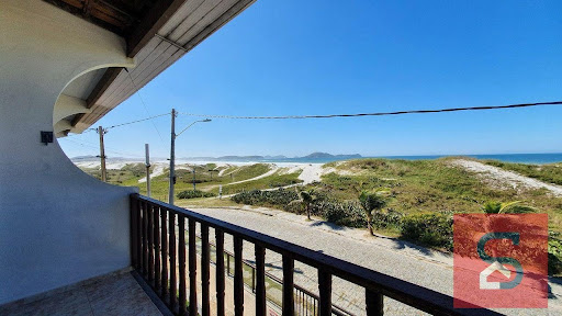 Compre Casa de Condomínio com 2 Dormitórios, 1 Suíte, 1 Vaga e com 85M² em Foguete por R$ 550.000. Imóvel Residencial em Cabo Frio