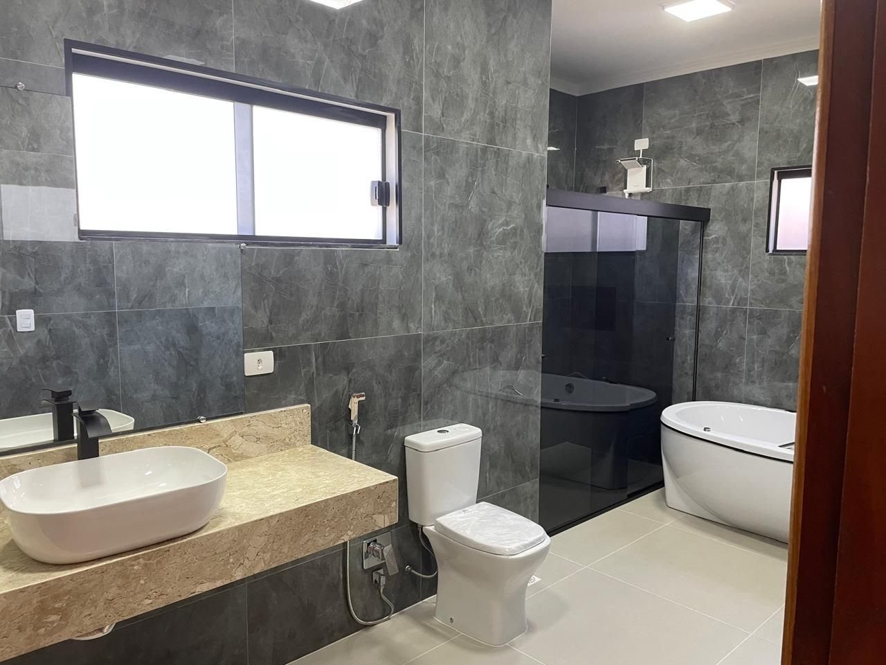 Casa à venda com 3 quartos, 5 banheiros, 3 vagas e 300m² no Jardim Carolina, Ubatuba (SP) — foto 15 de 24