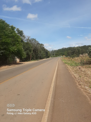 Vendo Excelentes Áreas, à Margens da DF-230,  nas proximidades da Cachoeira do Pipiripau e  próximo Antigo Frigorífico, Planaltina-DF. 