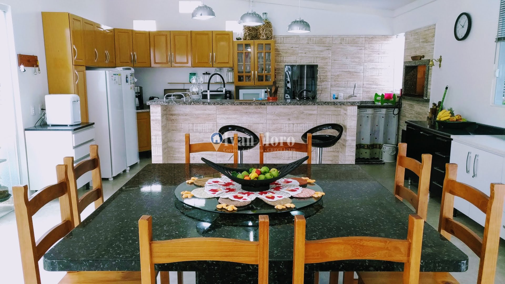 Casa para alugar com 4 quartos, 4 suítes, 2 vagas e 170m² no Daniela, Florianópolis (SC) — foto 20 de 30