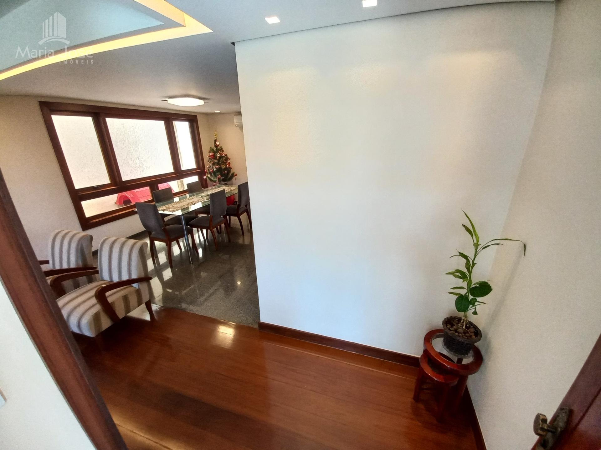 Casa à venda com 4 quartos, 2 suítes, 4 vagas e 360m² no Jardim Arizona, Sete Lagoas (MG) — foto 9 de 30