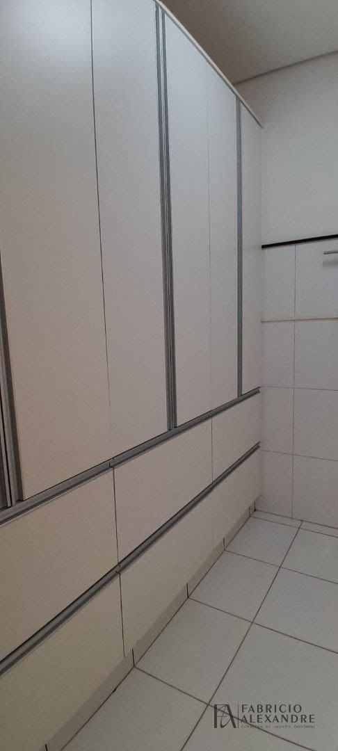 Casa à venda com 4 quartos, 4 suítes, 4 vagas e 300m² no Figueira I, São José do Rio Preto (SP) — foto 4 de 18