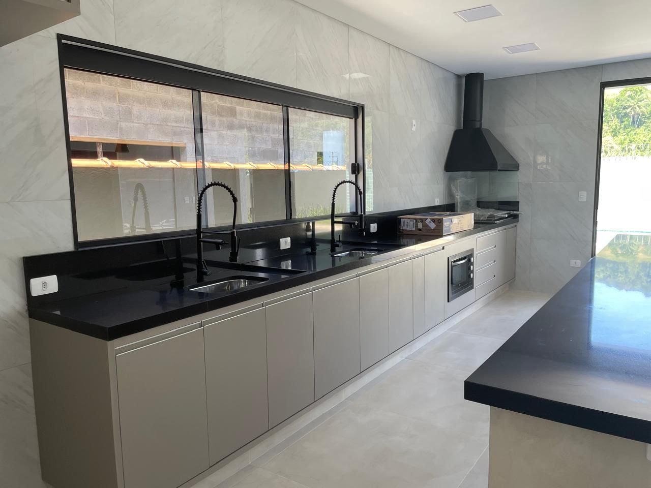 Casa à venda com 3 quartos, 5 banheiros, 3 vagas e 300m² no Jardim Carolina, Ubatuba (SP) — foto 5 de 24