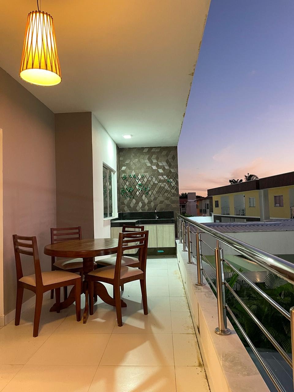 Apartamento à venda com 2 quartos, 1 suíte, 1 vaga e 70m² no Orla Taperapuã, Porto Seguro (BA) — foto 2 de 11