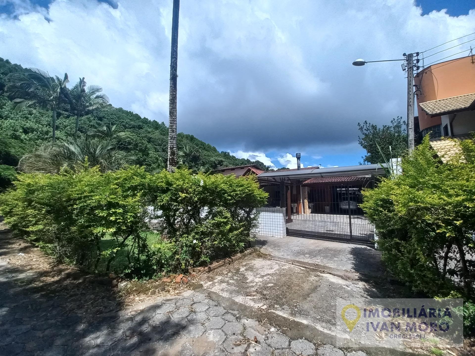 Casa à venda com 5 quartos, 2 suítes, 4 vagas e 219m² no Daniela, Florianópolis (SC) — foto 10 de 30