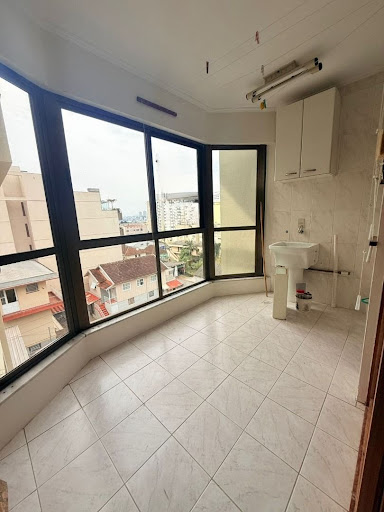 Cobertura com 3 dormitórios para alugar por R$ 4.500/mês - Cinquentenário - Caxias do Sul/RS