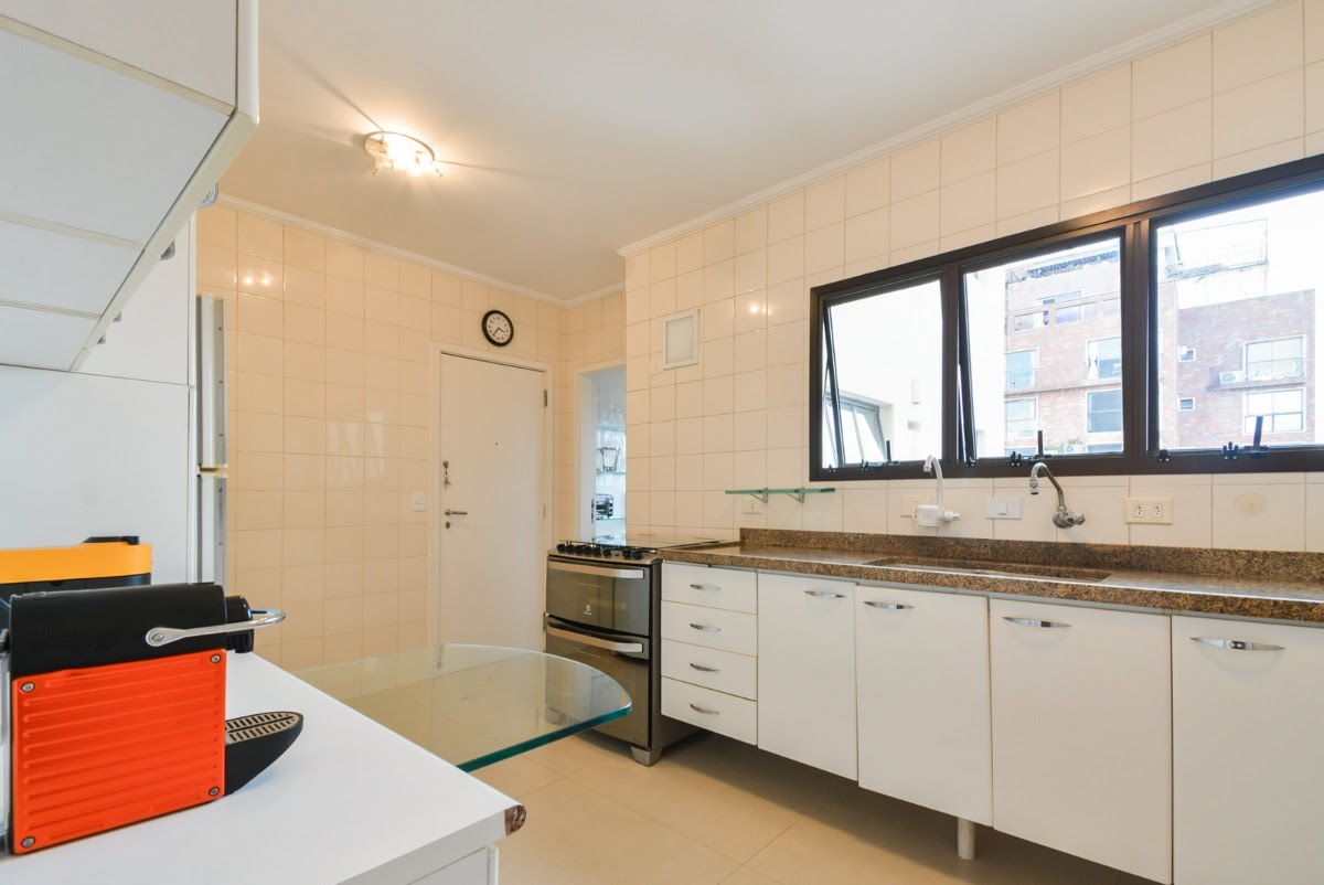 Apartamento à venda com 2 quartos, 1 suíte, 2 vagas e 151m² no Vila Nova Conceição, São Paulo (SP) — foto 29 de 30