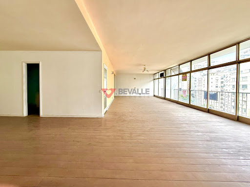 Luxuoso Apartamento no Flamengo: 4 Quartos e 5 Banheiros