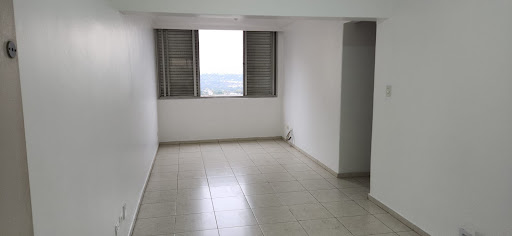 Apartamento em Sumarezinho  -  São Paulo