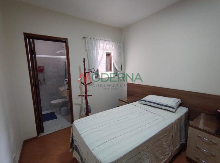 Casa à venda com 3 quartos, 1 suíte, 3 vagas e 134m² no Jordanópolis, São Bernardo do Campo (SP) — foto 10 de 24