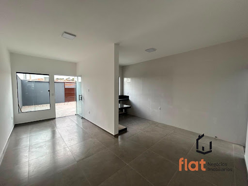 Casa em construção à venda no bairro São José em Pará de Minas | 2 quartos sendo 01 suíte com closet