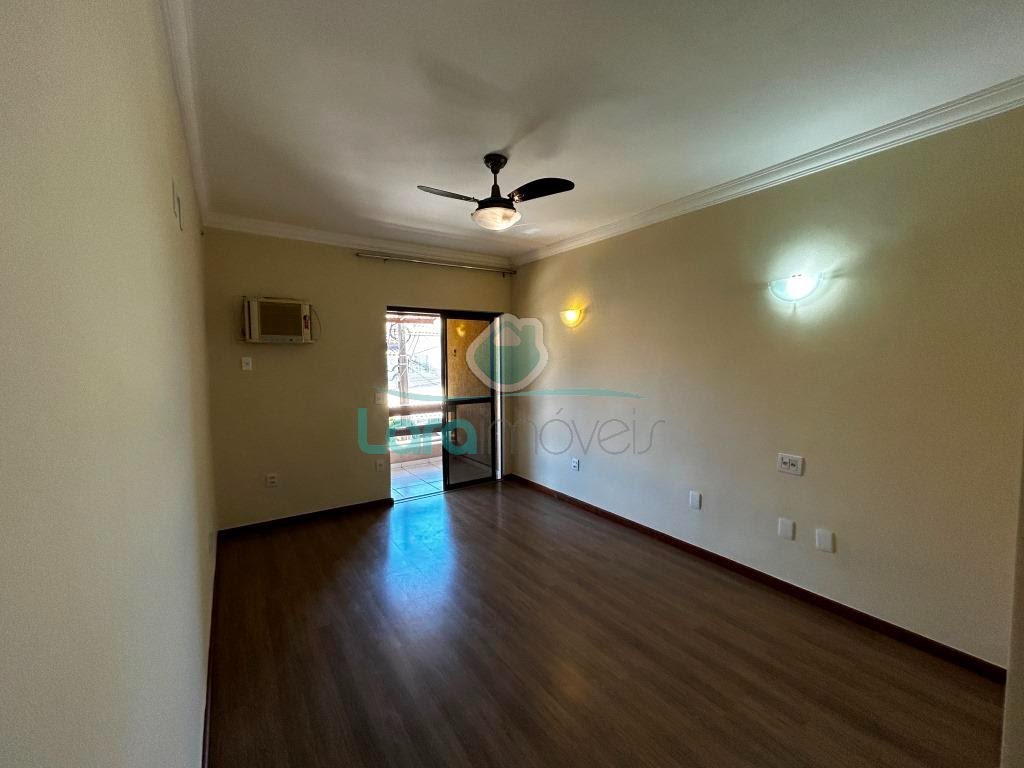 Casa à venda com 3 quartos, 1 suíte, 2 vagas e 233m² no Riviera Fluminense, Macaé (RJ) — foto 27 de 30