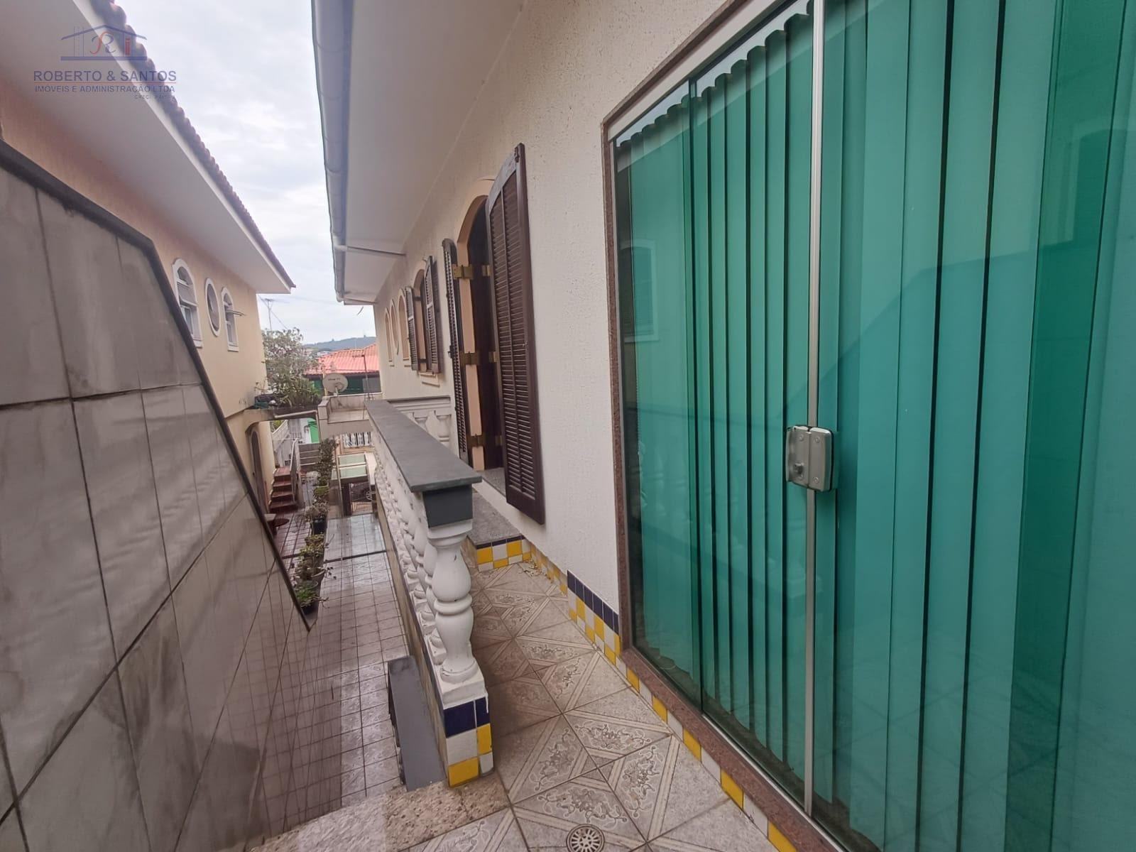 escritório e vista da lateral