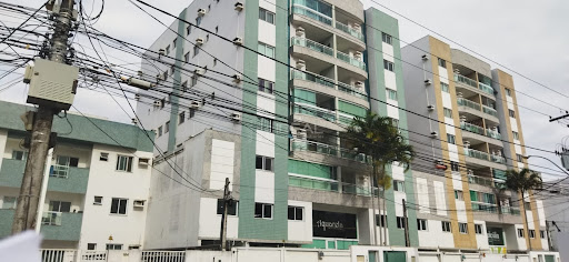 Apartamento com área externa no Flamboyant