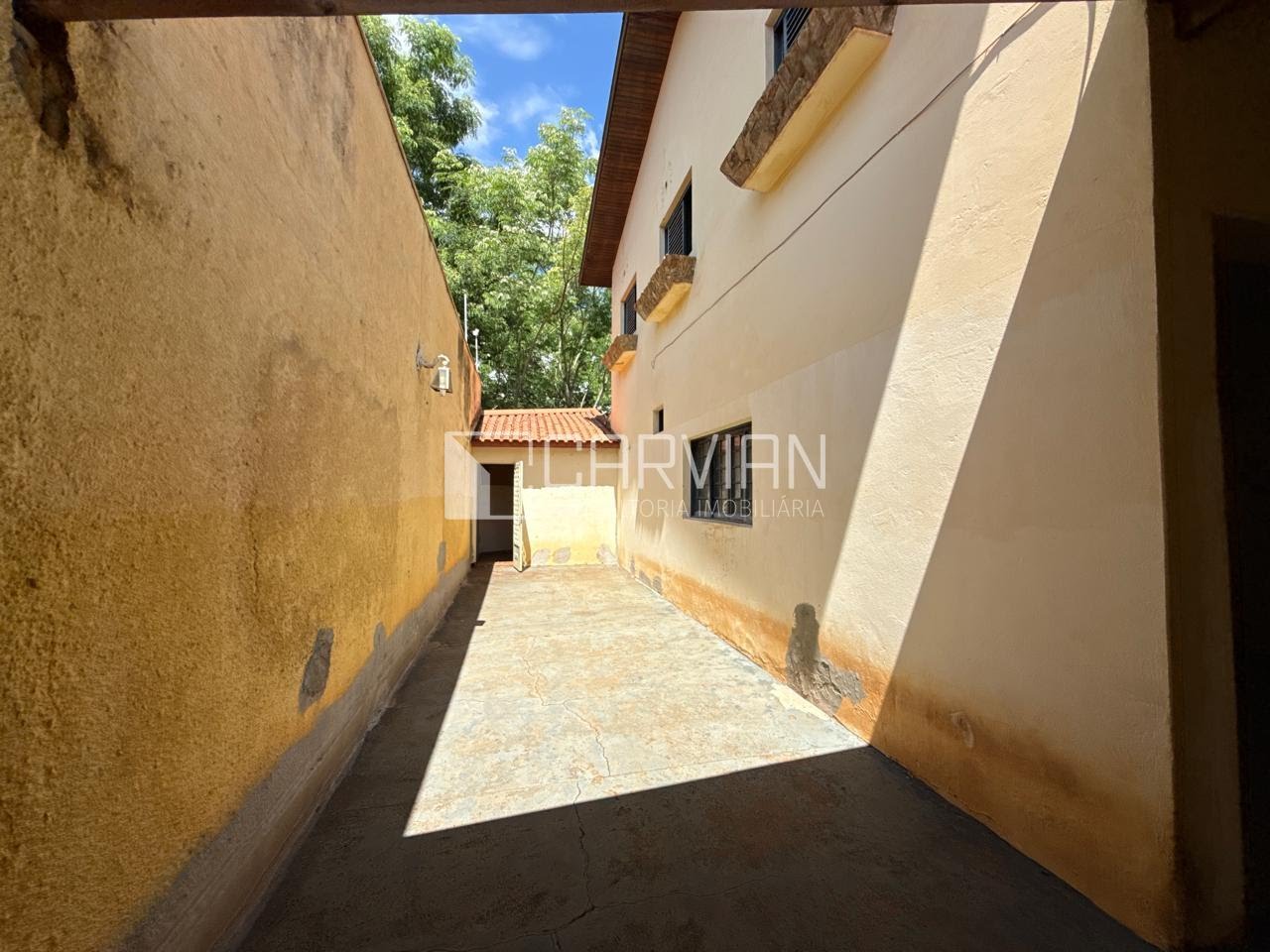 Casa à venda com 4 quartos, 4 banheiros e 236m² no Jardim Sumaré, Ribeirão Preto (SP) — foto 8 de 30
