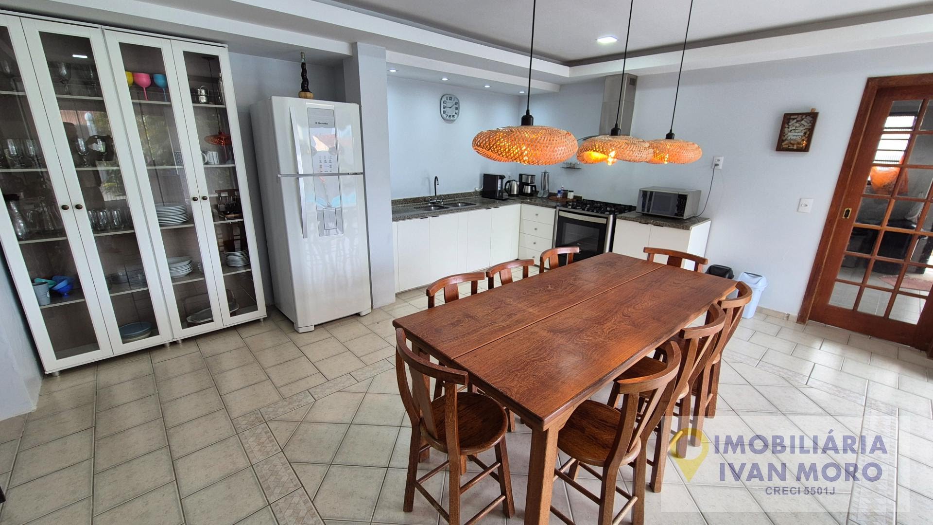 Casa para alugar com 4 quartos, 1 suíte, 2 vagas e 190m² no Daniela, Florianópolis (SC) — foto 30 de 30