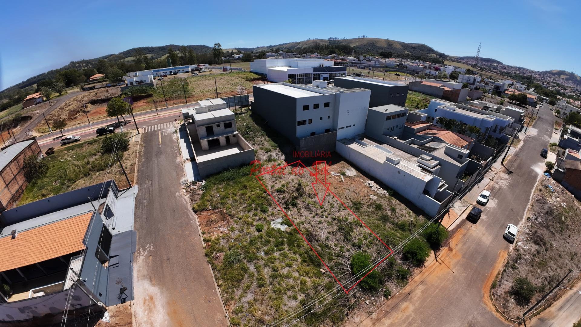 Terreno à venda com 250m² de terreno no Jardim Tarumas, Santo Antônio da Platina (PR) — foto 2 de 4