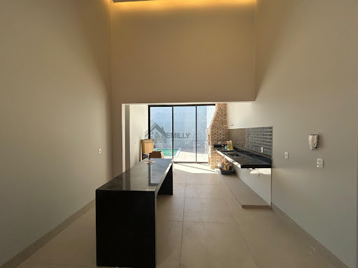 Casa em Loteamento Santa Helena II  -  Catalão