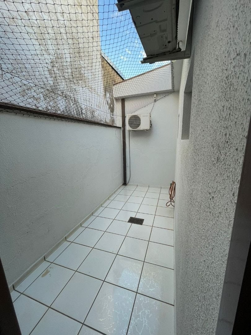 Casa à venda com 3 quartos, 1 suíte, 2 vagas e 121m² no Jardim Anhangüera, Ribeirão Preto (SP) — foto 5 de 20