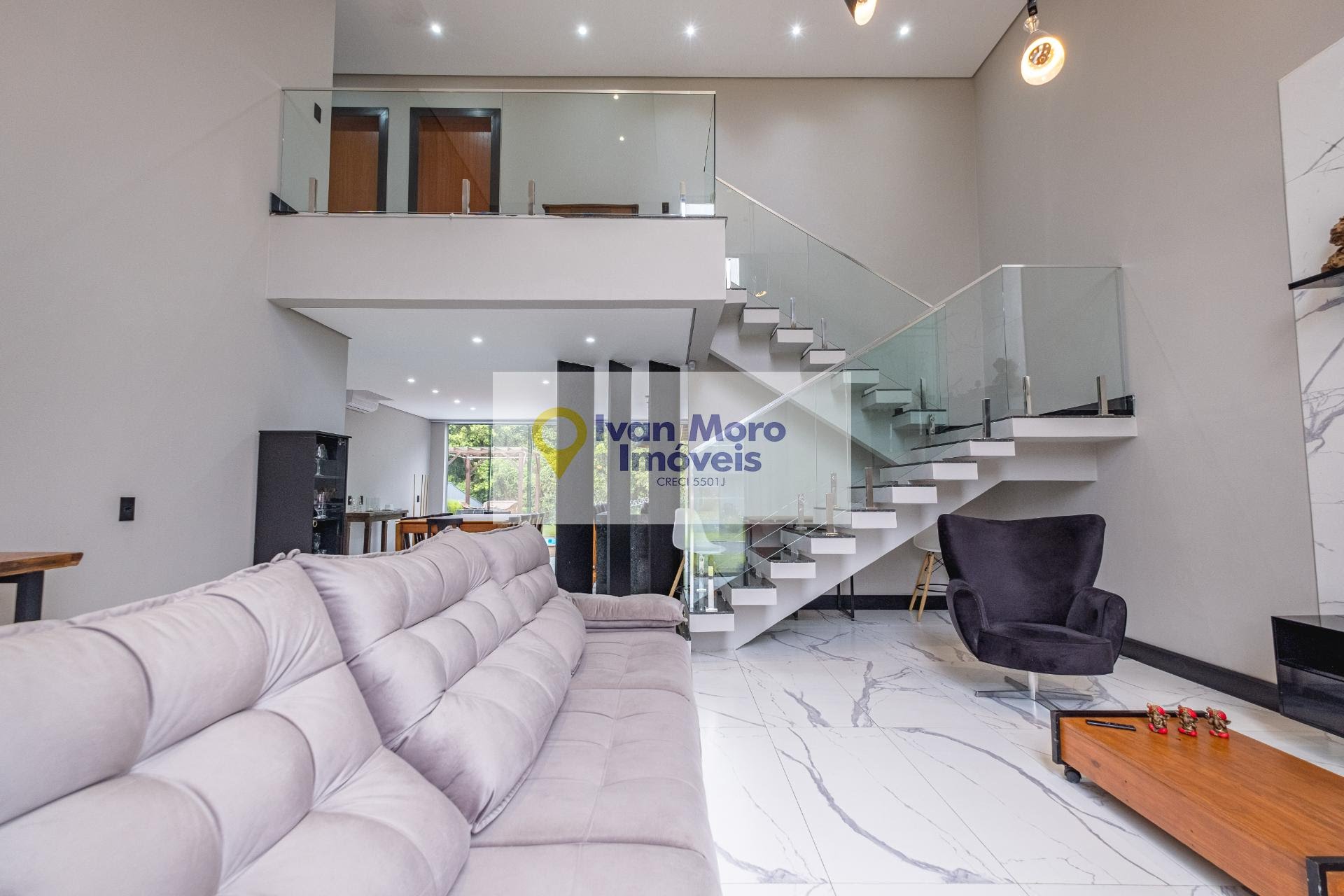 Casa à venda com 4 quartos, 4 suítes, 4 vagas e 300m² no São João do Rio Vermelho, Florianópolis (SC) — foto 5 de 30