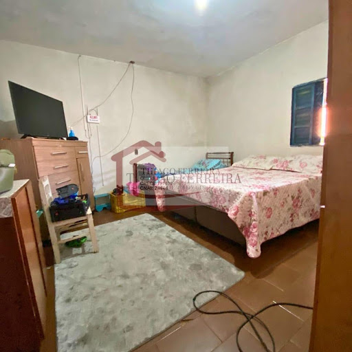 Casa em São Salvador  -  Santa Rita do Passa Quatro